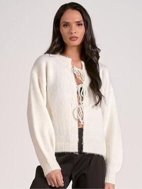ELAN Tie Front Elan Sweater in Stone Size Small